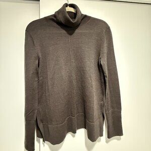 Banana Republic 100% Merino Wool Turtleneck Sweater Brown XS